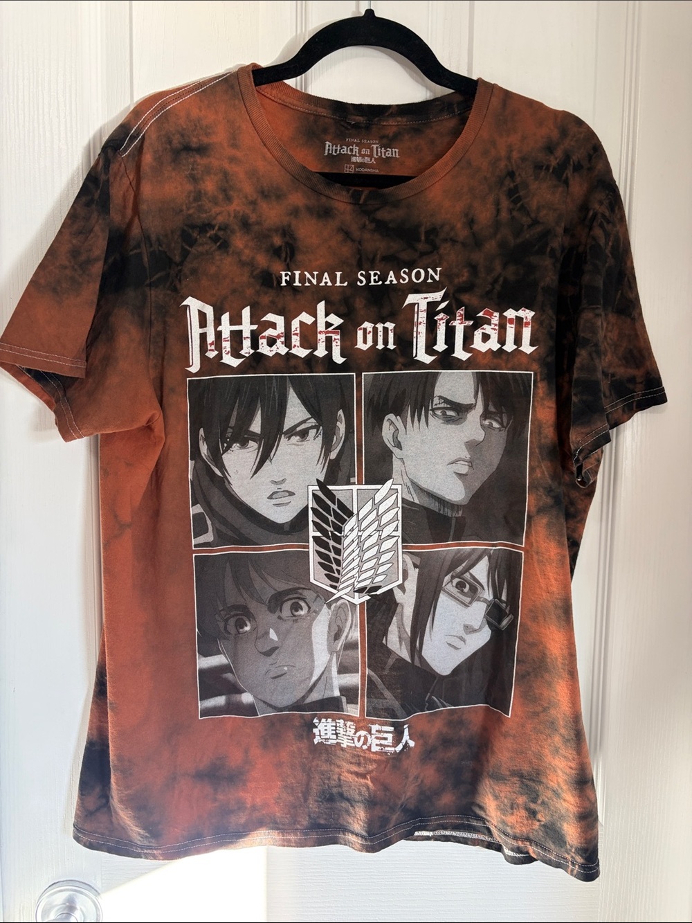 Final Season Tie-Dye Graphic Tee - Rust & Black